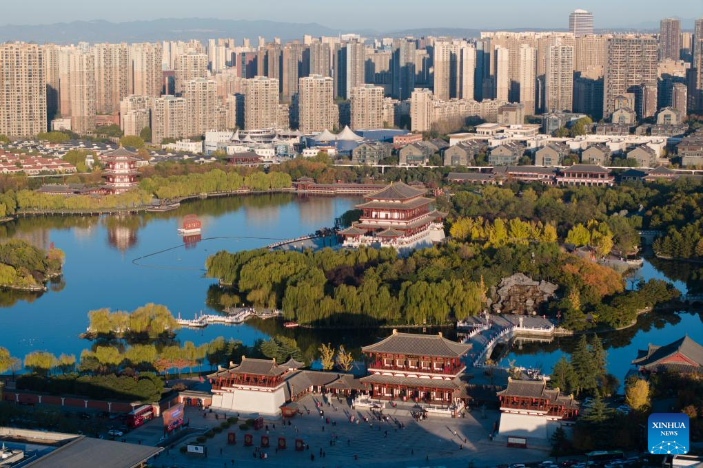 Xi'an Xianyang Airport (XIY)