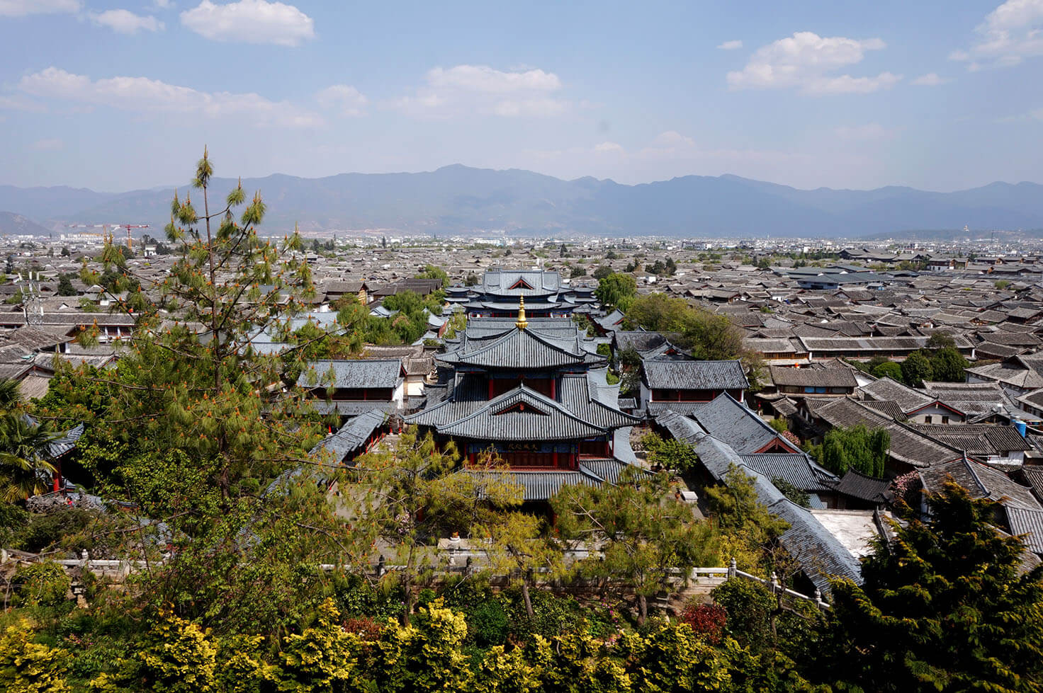 Yunnan Dali Airport (DLU)